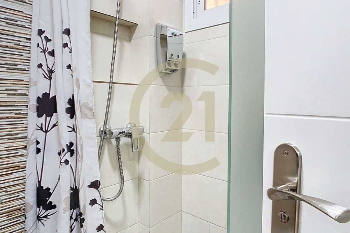 Sale of apartment in Avenida gamonal, Benalmádena
 photo 5
