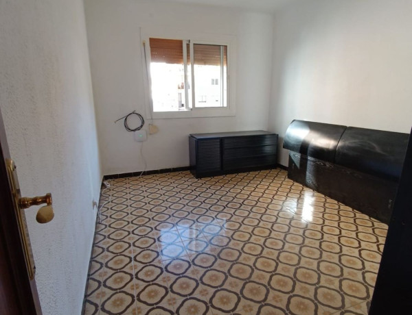Piso en venta en Calle de les Mimoses, Hospitalet de Llobregat thumbnail 1