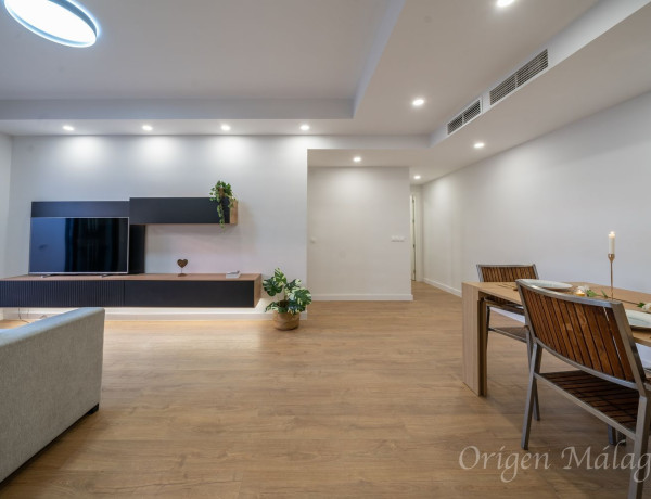 First floor for sale in  Calle Ramos Puente, Torremolinos photo 3