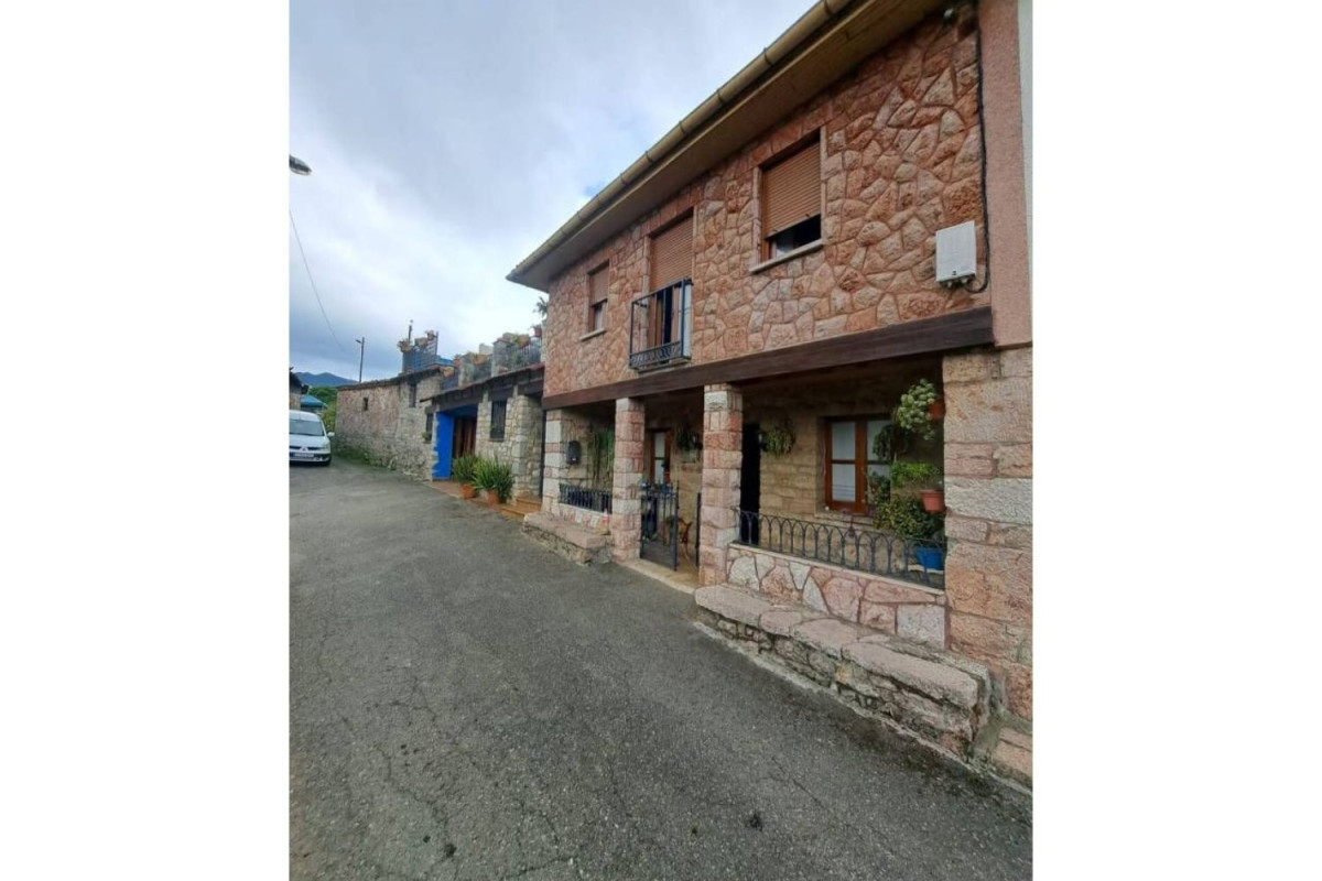 Sale of townhouse in , Morcín photo 1
