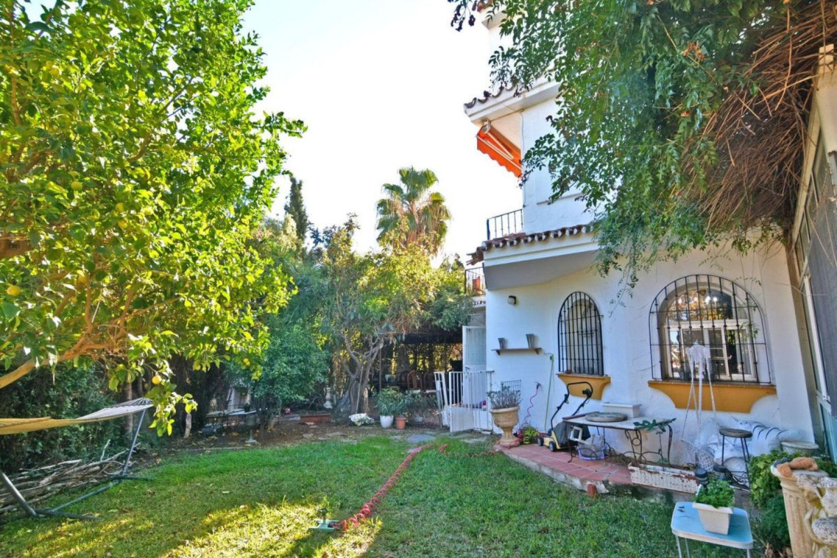 Venta de chalet independiente en Calle Limones Del Lagarejo, Mijas
 photo 3