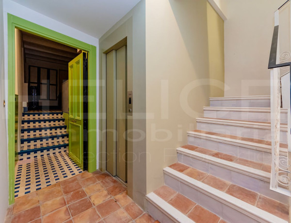 Edificio de uso mixto en venta en calle de la Nau, 9 photo 4