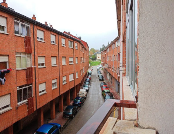 Piso en venta en , Villablino photo 1
