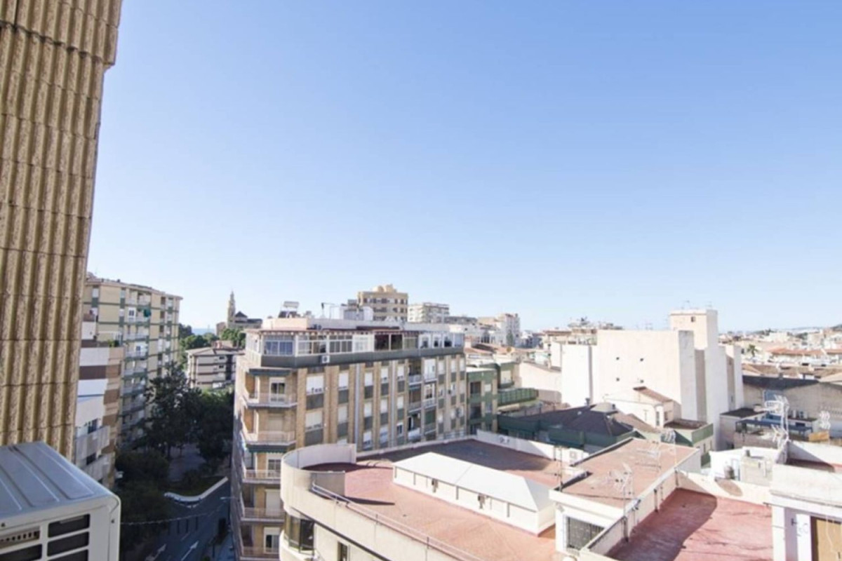 Venta de bajo en Calle Nueva, 3 -1, Motril
 photo 2