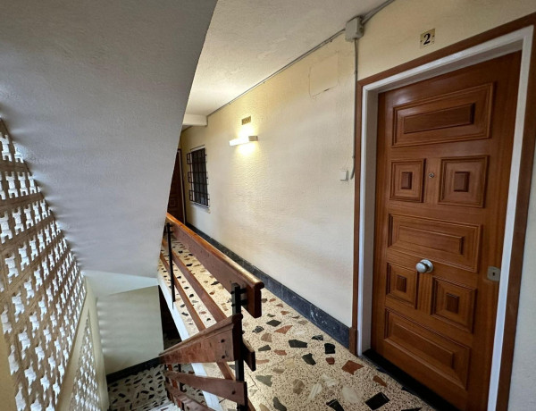 Apartment for sale in  Calle del Vendrell, Cunit photo 4