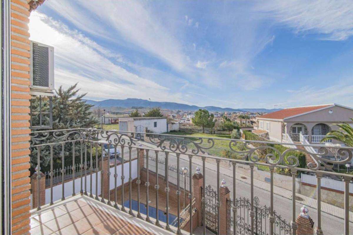 Venta de chalet adosado en , Gojar photo 4