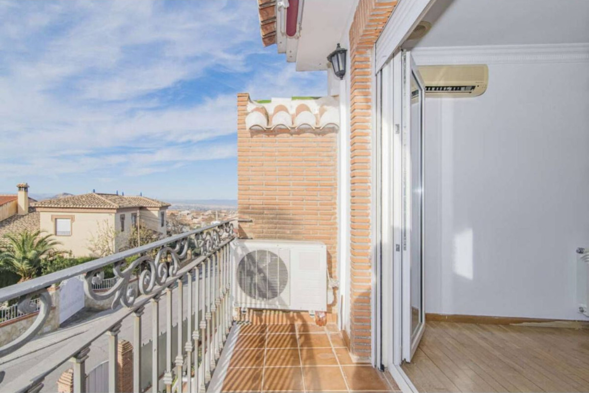 Venta de chalet adosado en , Gojar photo 5