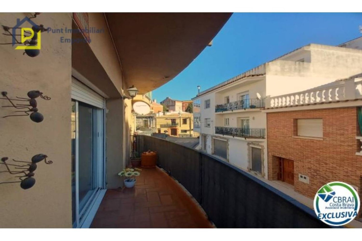 Sprzedaż parteru w Calle Ebre, Llançà
photo 2