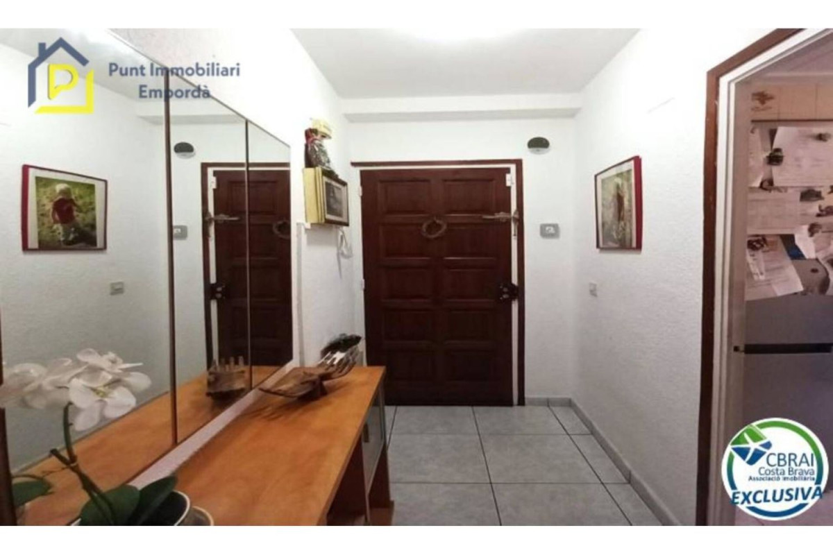 Sprzedaż parteru w Calle Ebre, Llançà
photo 4