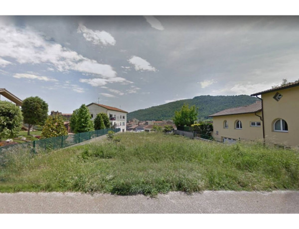 Terreno en venta en calle de la Rompuda photo