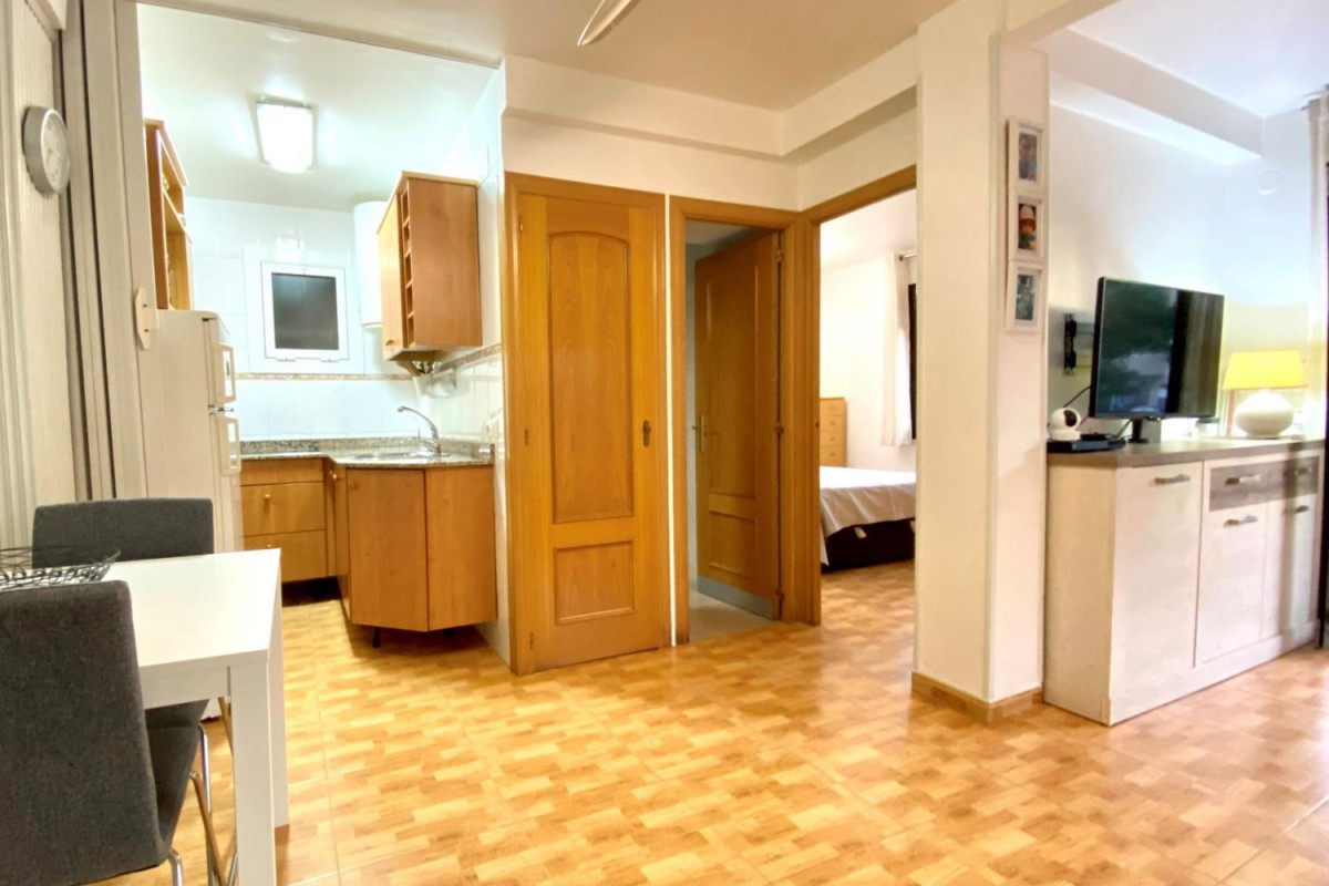 Продажа квартиры на Calle de la Ciutat de Reus, 50, Салоу
 photo 2