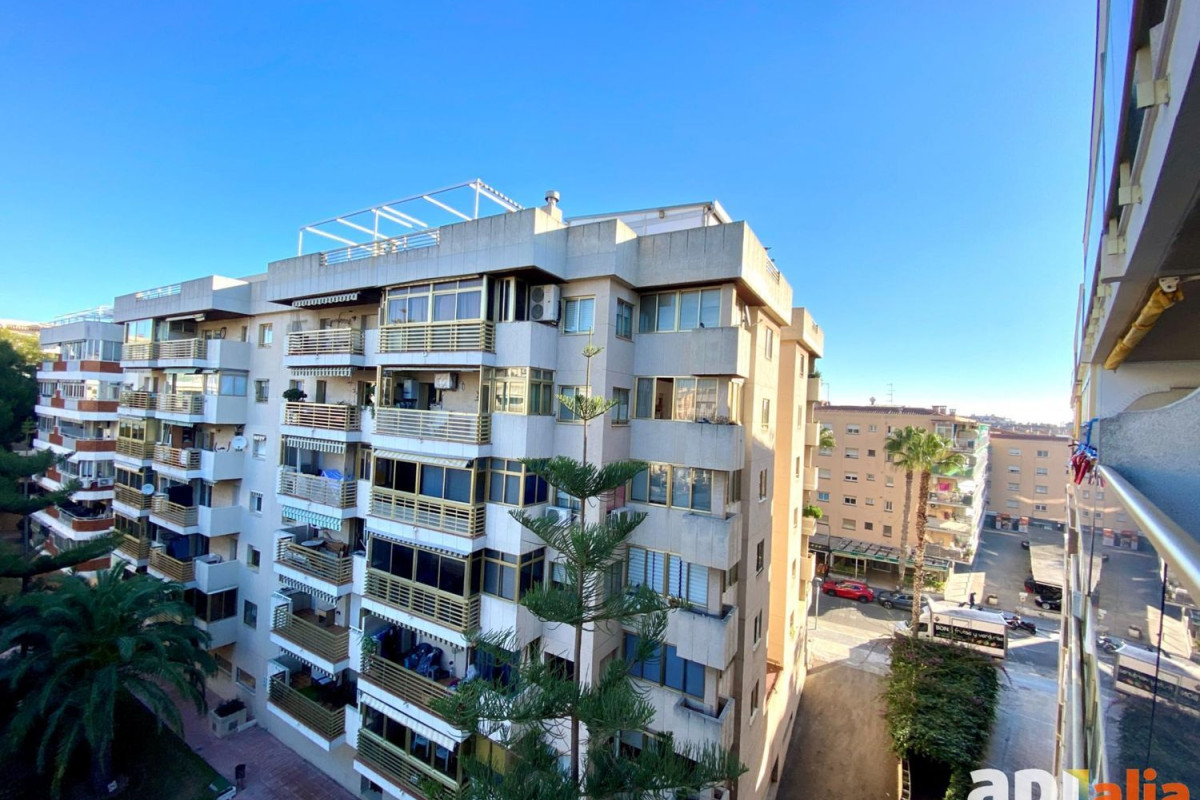 Продажа квартиры на Calle d'Escaladei, 2, Салоу
 photo 3