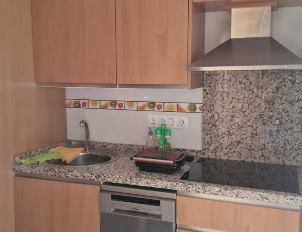 Piso en venta en Calle Virgen del Rocío, 2, Fuengirola thumbnail 2