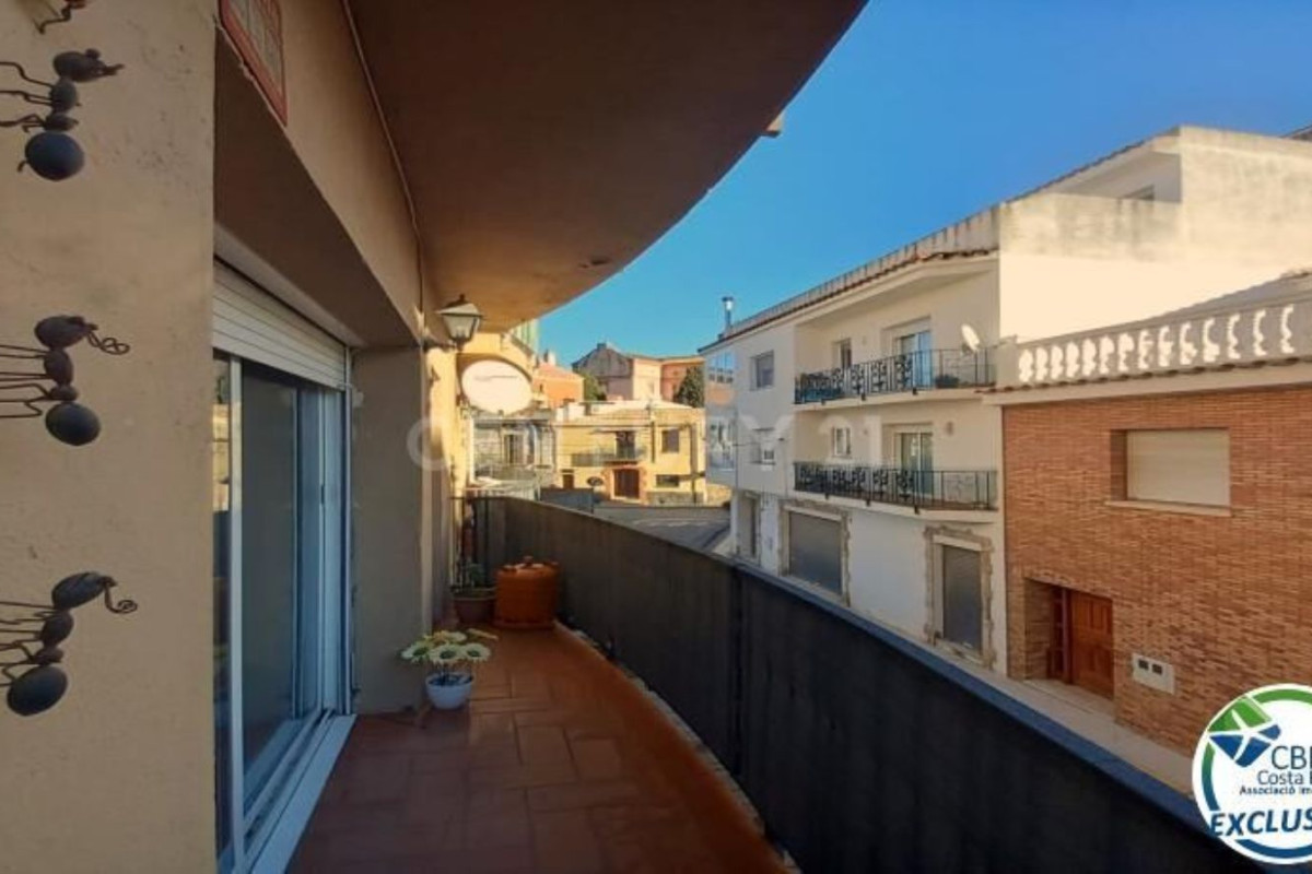 Sprzedaż mieszkania w Calle Ebre, 6, Llançà
 photo 2