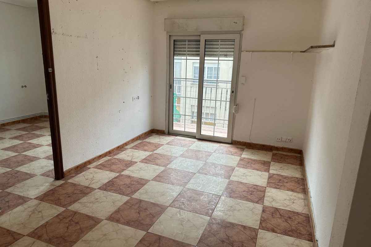 Venta de piso en Calle Hornija, Valladolid
photo 1