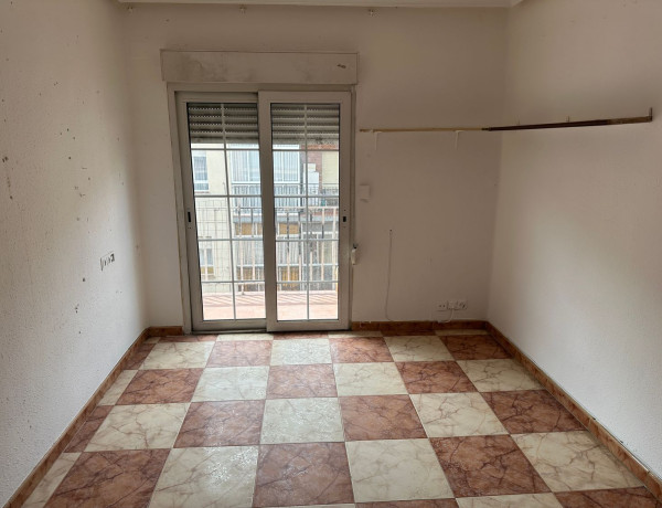 Piso en venta en Calle Hornija, Valladolid thumbnail 1