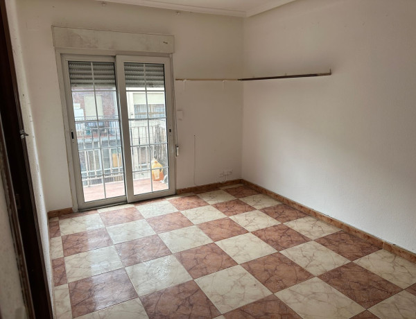 Piso en venta en Calle Hornija, Valladolid thumbnail 2
