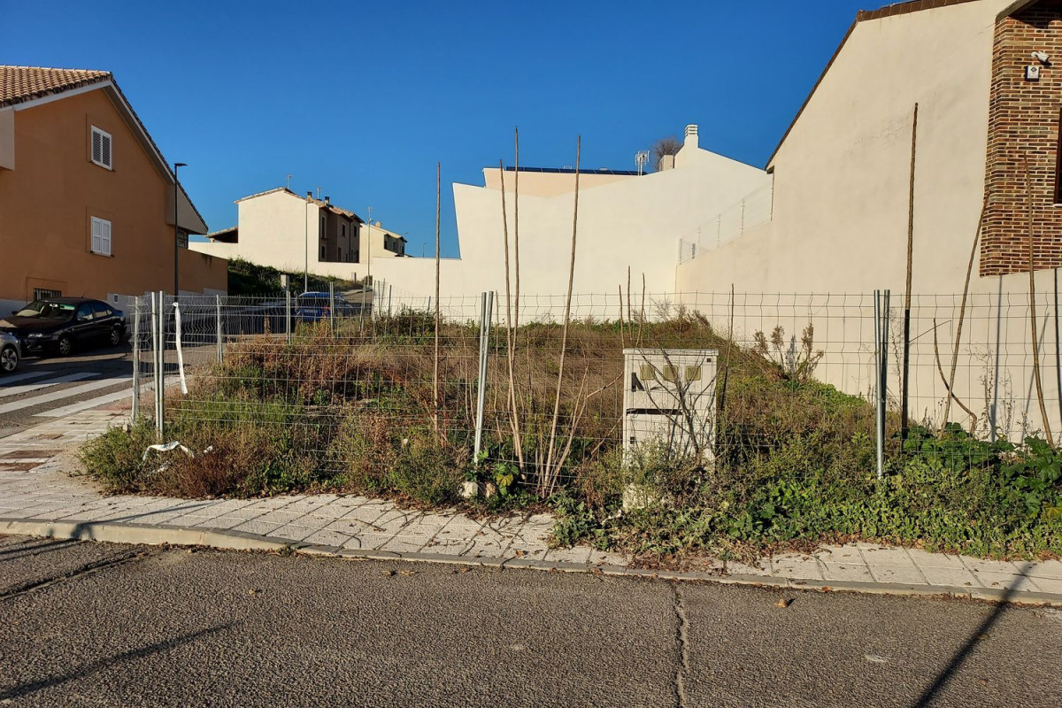 Terreno en venta en Esquivias, Toledo photo 4