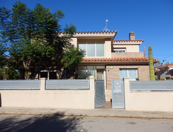 Chalet independiente en venta en Mont-Roig , Mont-Roig del Camp thumbnail 1