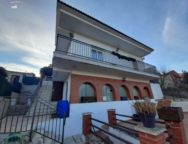 Chalet independiente en venta en Sant Muç - Castellnou - Can Mir , Rubí thumbnail 1