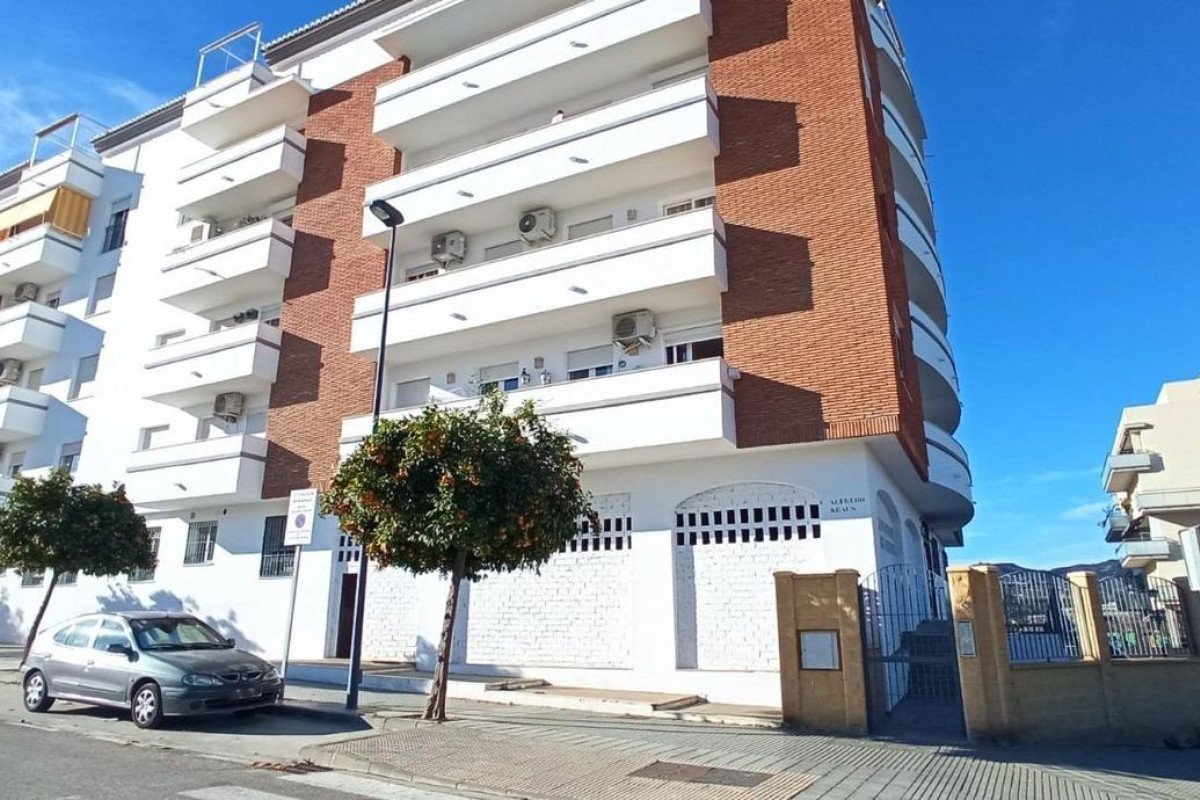 Propiedades en venta y alquiler en España photo 1