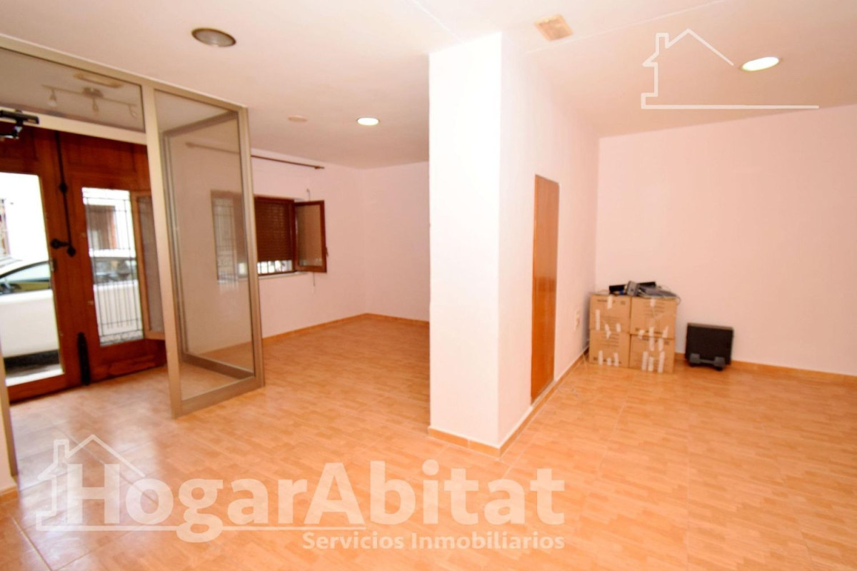 Sale of ground in Calle Salvador Giner, Bétera
photo 1