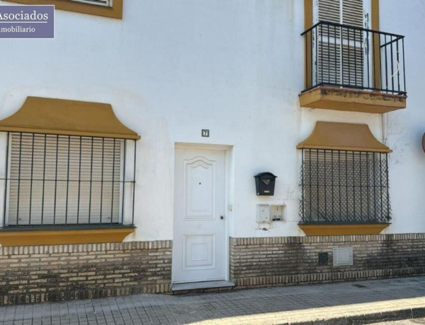 Chalet independiente en venta en , Umbrete photo 1
