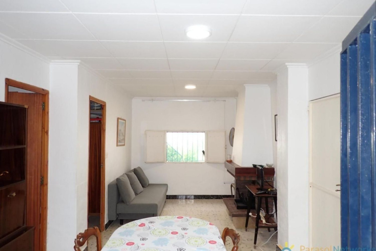 Sale of townhouse in Oliva town , Olive photo 3
