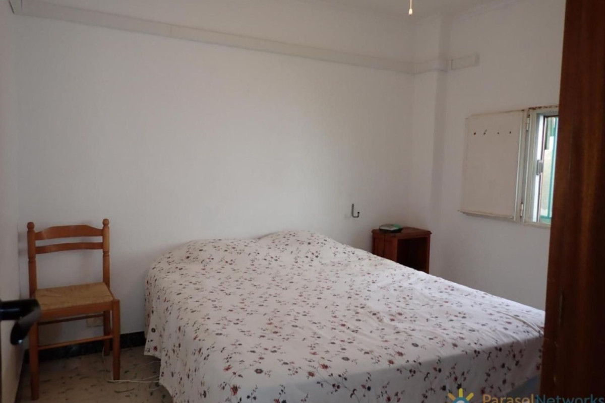 Sale of townhouse in Oliva town , Olive photo 5