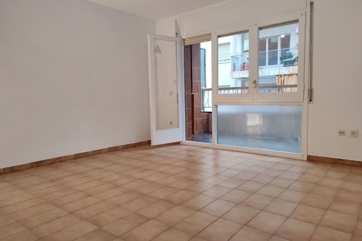 Piso en venta en calle de Jovara, Калелья
photo 3
