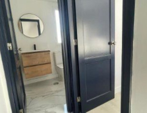 Chalet adosado en venta en  Calle Tauro , San Bartolomé de Tirajana photo 3