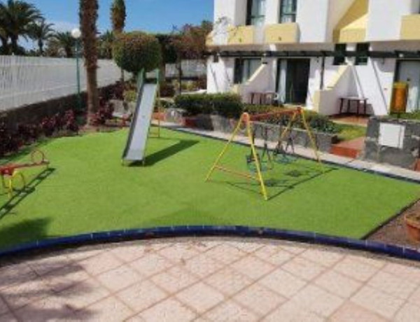 Chalet adosado en venta en  Calle Tauro , San Bartolomé de Tirajana photo 4