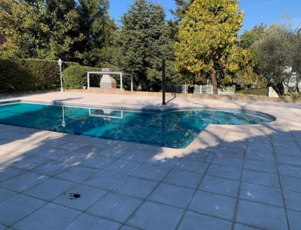Chalet independiente en venta en  MIRLO, 90, Pozuelo de Alarcón photo 4