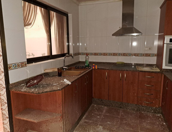 Chalet independiente en venta en , Rotgla y Corbera thumbnail 2