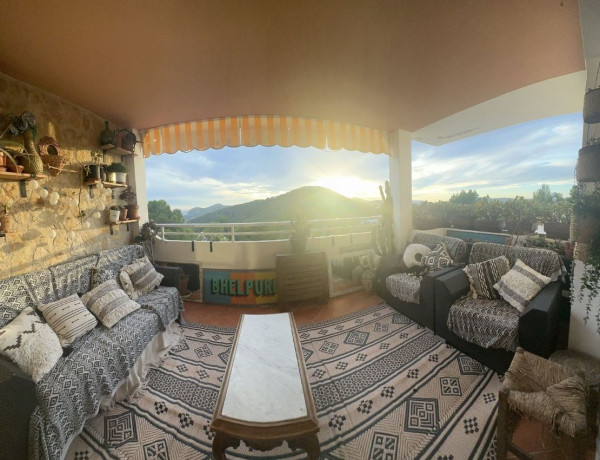 Пентхаус на продажу в  Calle Fúcsies, Santa Eulalia del Río photo 1