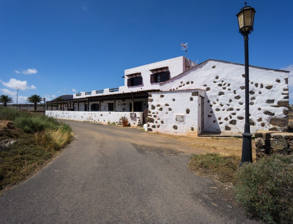 Casa rural en venta en Antonio Cabrera Perdomo s/n photo 1
