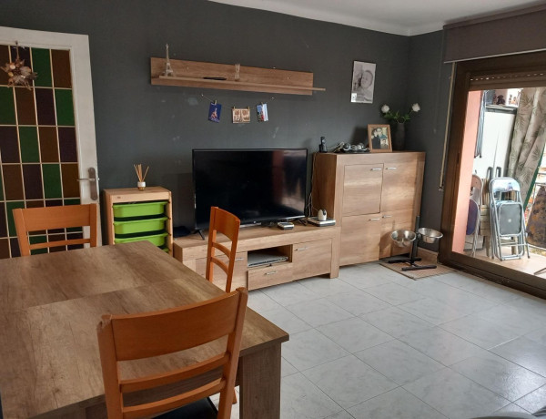Piso en venta en Cerdanyola , Mataró photo 1