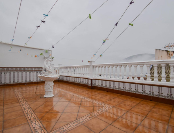 Chalet independiente en venta en , Colomera thumbnail 2