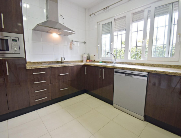 Semi-detached house for sale in  Jerez sur , Jerez de la Frontera photo 4