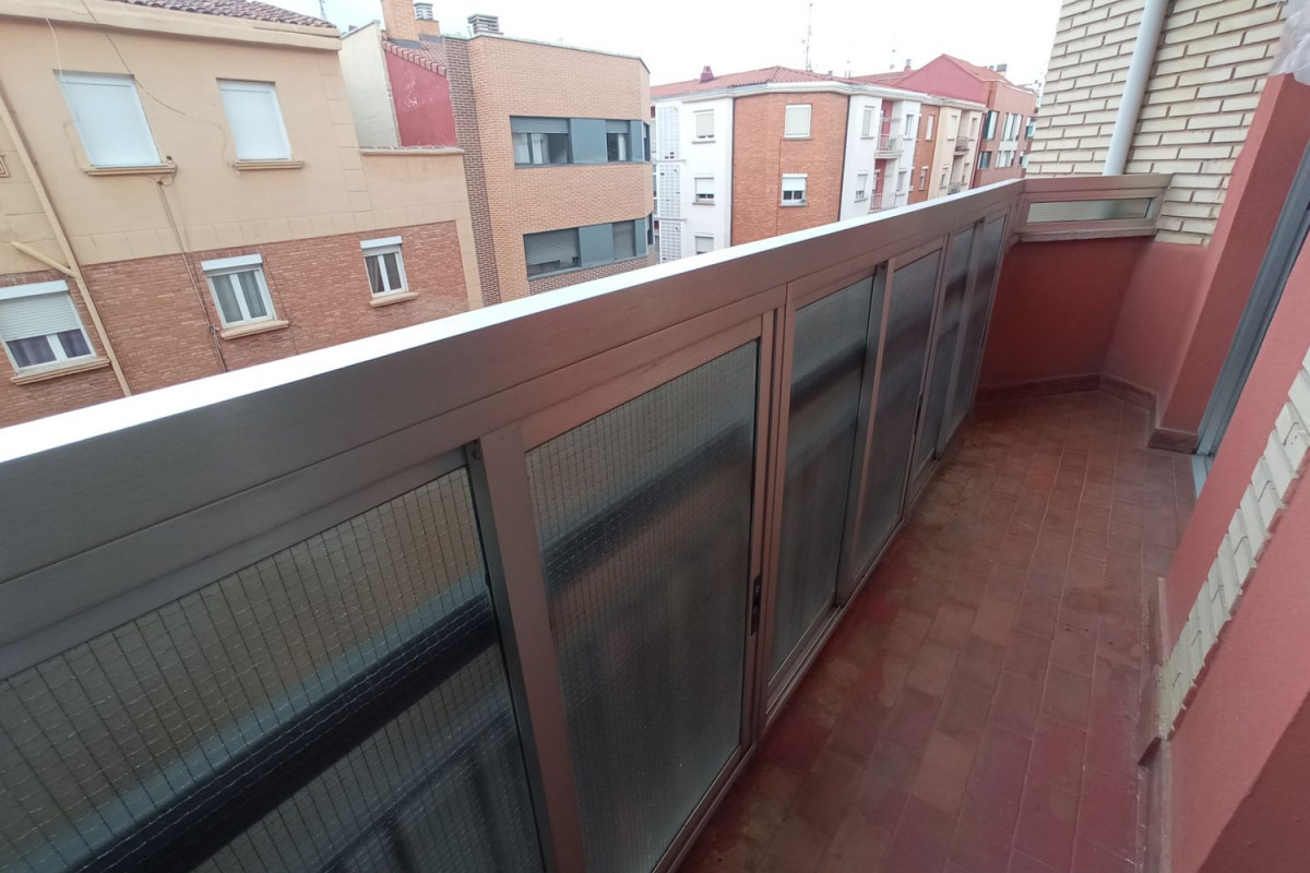 Sprzedaż mieszkania w Zachód, Logroño
photo 1
