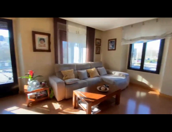 Chalet independiente en venta en San José - Parador - Zurguen , Salamanca photo 1