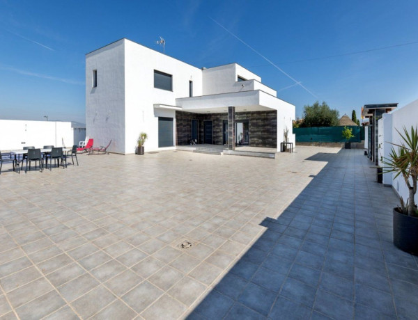 Chalet independiente en venta en , Cullar-Vega photo 1