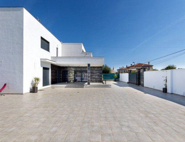 Chalet independiente en venta en , Cullar-Vega thumbnail 2