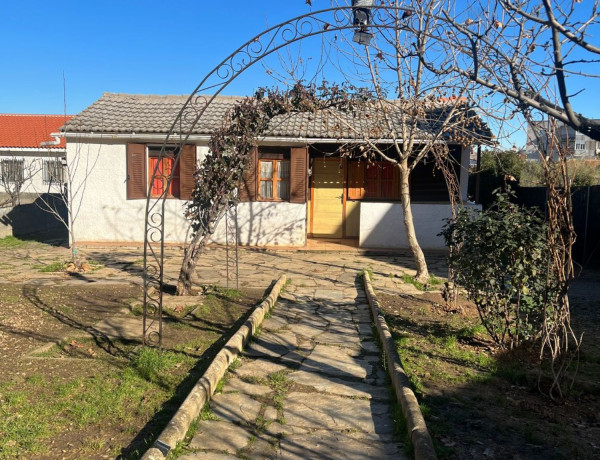 Chalet independiente en venta en , Humanes photo 3