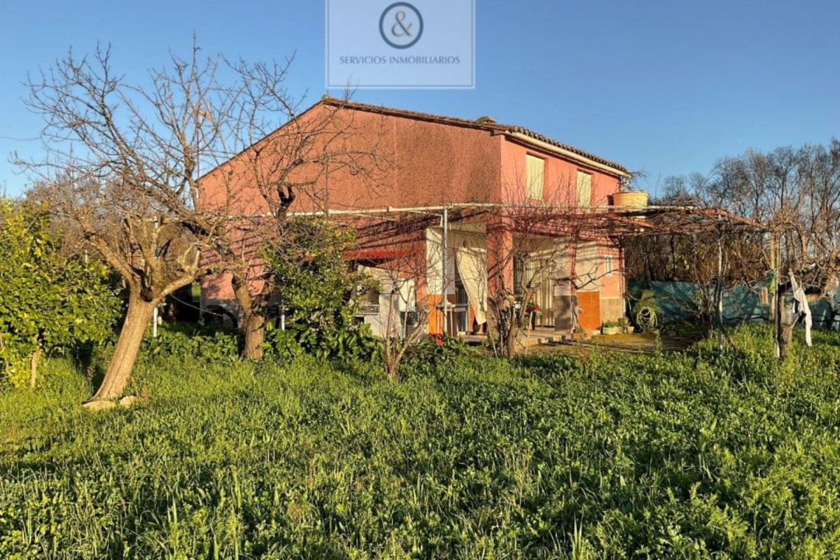 Venta de finca rústica en , Candeleda photo 3
