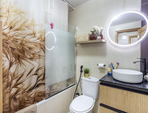 Apartment for sale in  Calle Calvario, La Zubia photo 4
