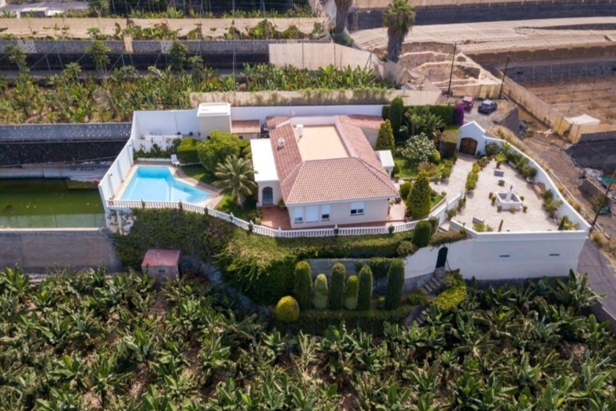 Terreno en venta en Guia de Isora, Santa Cruz de Tenerife photo 2