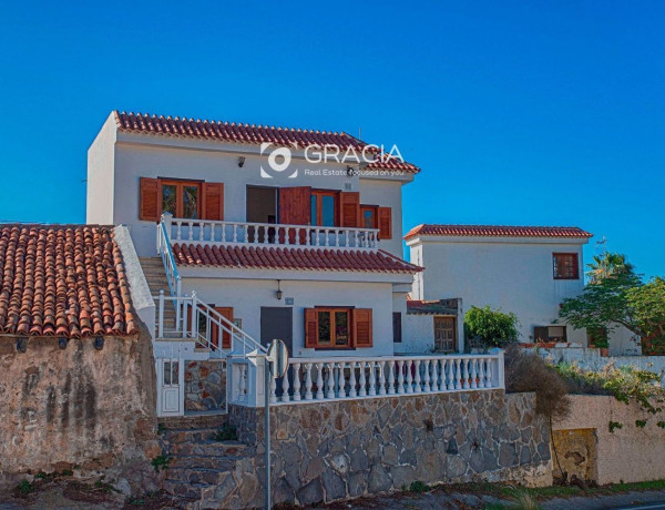 Chalet independiente en venta en  Arona Pueblo , Arona photo 2