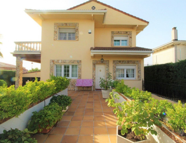 Chalet independiente en venta en , Cabanillas del Campo photo 2