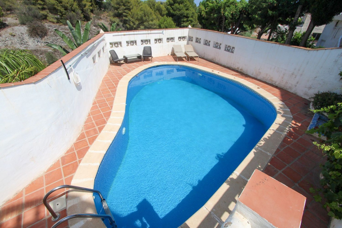 Sale of independent chalet in Avenida Chimenea s/n, Nerja
 photo 4